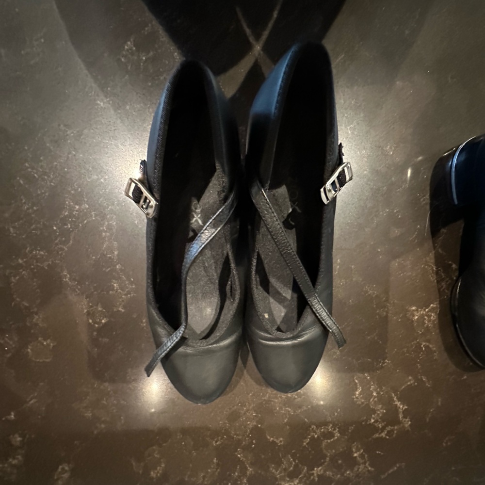 CAPEZIO Size Adult 6 Medium Black Leather Buckle Up Tap Dance Shoes